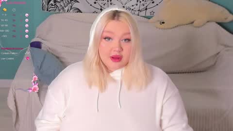 Lily online show from December 28, 6:40 pm