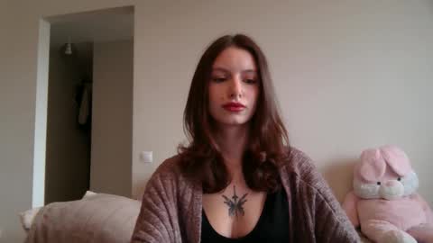 lilycandy_ online show from October 15, 9:12 am