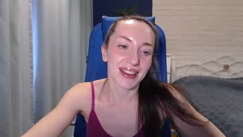 Lily online show from June 15, 9:31 am