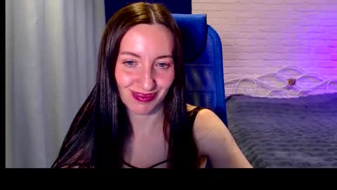 Lily online show from November 25, 8:38 am