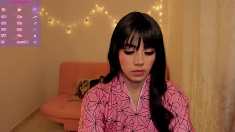 lily help me to collect more cosplay online show from January 10, 5:05 am