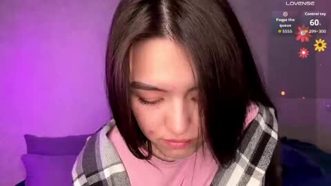 Lily online show from April 22, 3:53 pm