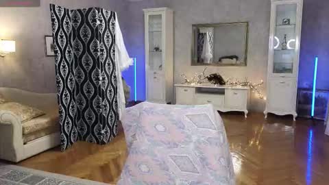 lina_flore online show from February 19, 9:13 pm