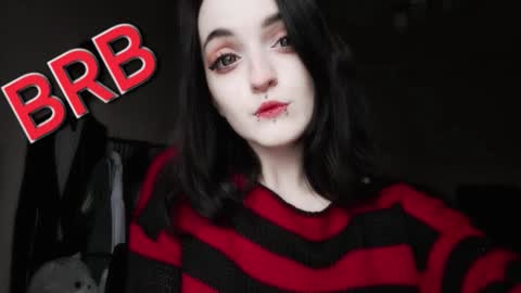 Lina 3  1715622743 online show from October 4, 9:37 am