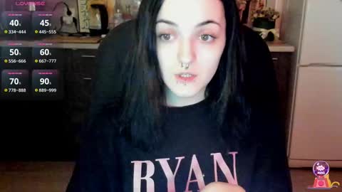 Lina 3  1715622743 online show from February 11, 8:37 am