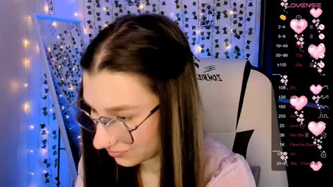 Lina online show from April 9, 6:19 am