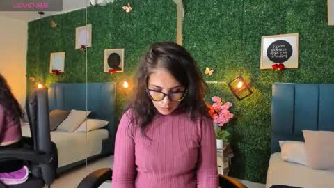 Lina  online show from October 11, 11:47 am