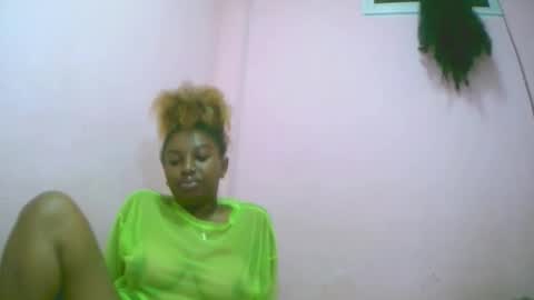 linah1123 online show from November 5, 5:23 am