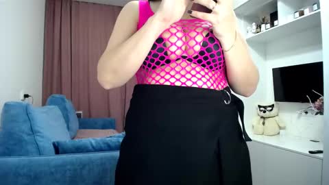 Lina Sparks online show from February 22, 2:16 pm