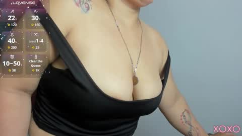 L I N D A online show from February 5, 2:14 am