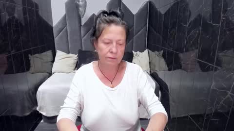 Linda online show from September 17, 1:31 pm