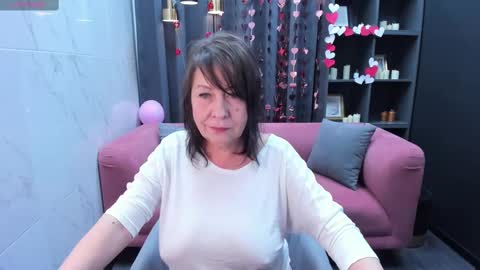 Linda online show from February 15, 3:39 pm