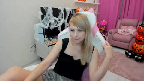 lindasandy online show from October 28, 11:38 am