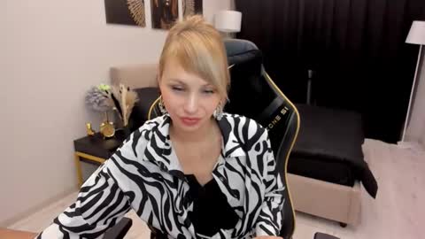 lindasandy online show from October 13, 6:27 am