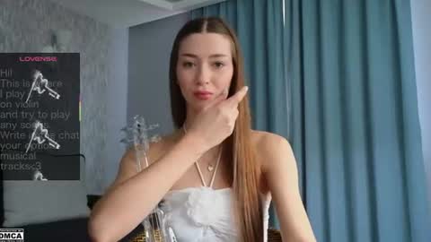 Lindsey online show from June 19, 9:29 pm