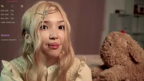 Linh -   online show from June 9, 9:36 pm