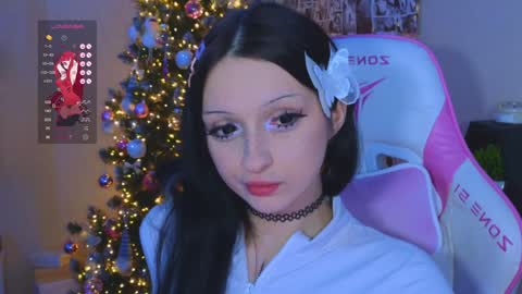 Lina online show from December 26, 7:45 am