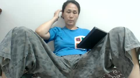 LinKissKiss online show from June 18, 5:20 am