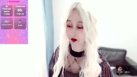 lisaxxy online show from October 1, 10:15 pm