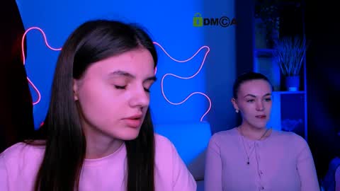 Lisa online show from April 21, 9:27 am