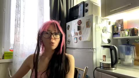 Aileen online show from May 3, 5:16 pm