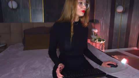 Lisa online show from February 7, 8:07 am