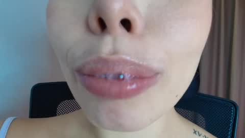 Lisbet online show from April 8, 10:34 pm