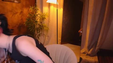 lissaros online show from February 17, 5:04 am