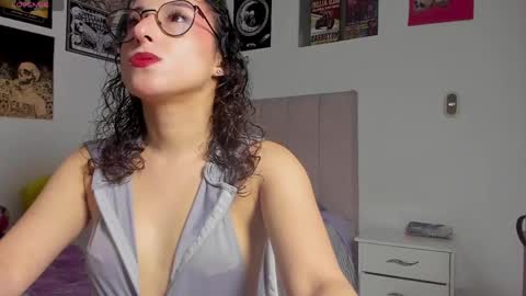 little__ammy online show from April 8, 8:22 pm