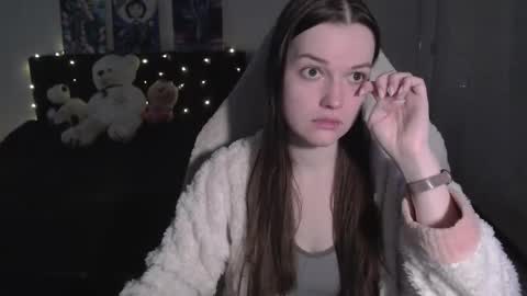 little__flowers online show from December 23, 8:40 am