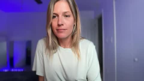 little lies online show from March 6, 10:27 pm