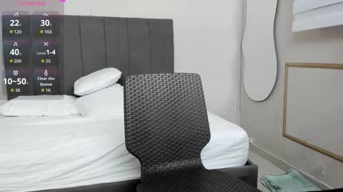 alex online show from October 11, 9:50 pm