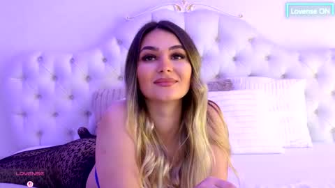 littleblondbunny online show from March 13, 5:31 am