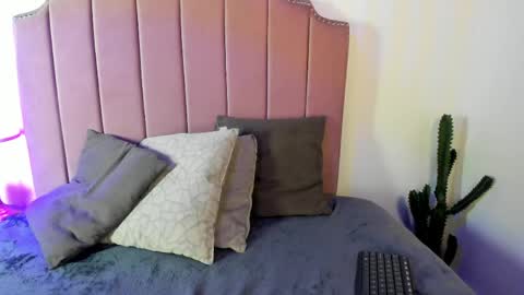 littlejade_dh online show from May 4, 11:47 am