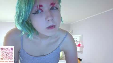 Little Kitten Star online show from August 4, 9:21 pm
