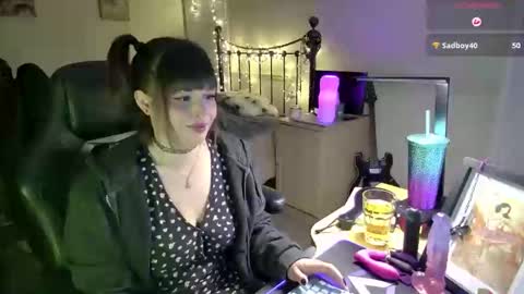 LittleLavenderrzz online show from February 9, 2:41 pm