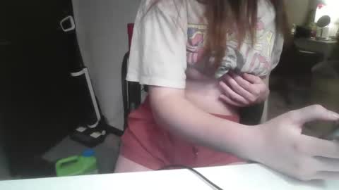 littlelovesbig online show from December 5, 6:13 am
