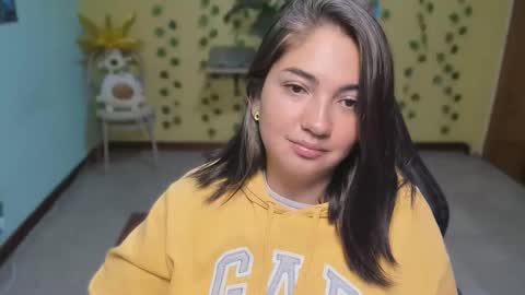 Mia  online show from February 3, 6:40 am