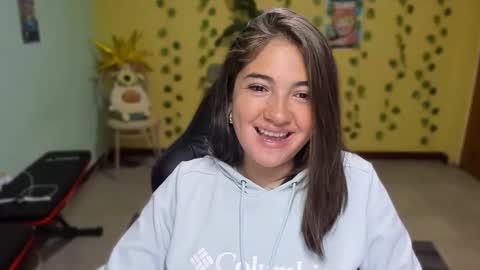 Mia  online show from February 20, 6:26 am