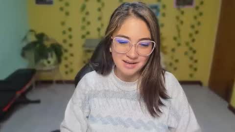 Mia  online show from April 17, 3:08 am