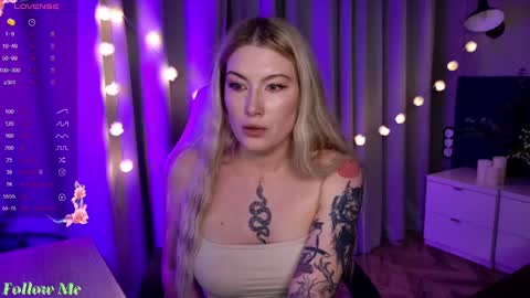 Liv 3 online show from February 26, 7:19 pm