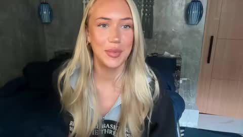 olivia online show from February 22, 3:07 am