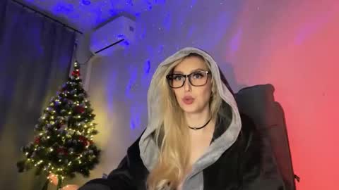 Liya Ray online show from January 15, 11:55 pm