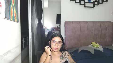 Liza Thurner online show from September 27, 1:57 am