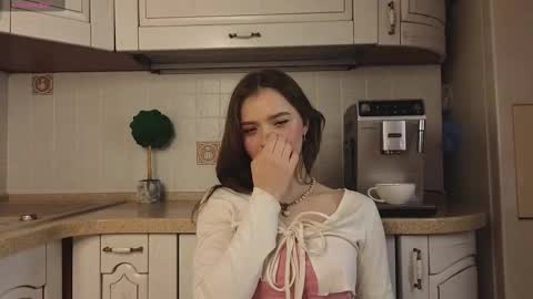 Hello there im Amelia Im new here Lets have fun online show from February 23, 3:07 am