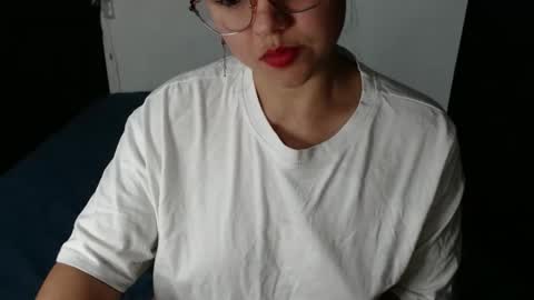 Lizze Bodu 3 online show from February 17, 9:21 pm