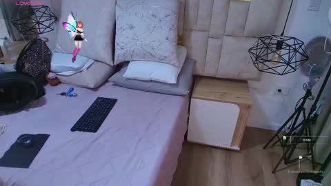 Lizz  online show from October 19, 11:56 am