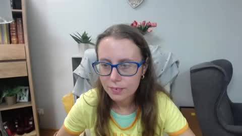 Lizzy online show from July 27, 4:09 am