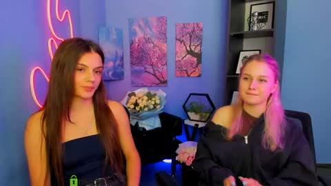 lizzy_sweety_purr online show from May 28, 10:13 am