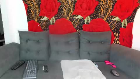 loaisisAdamss online show from June 11, 10:45 am